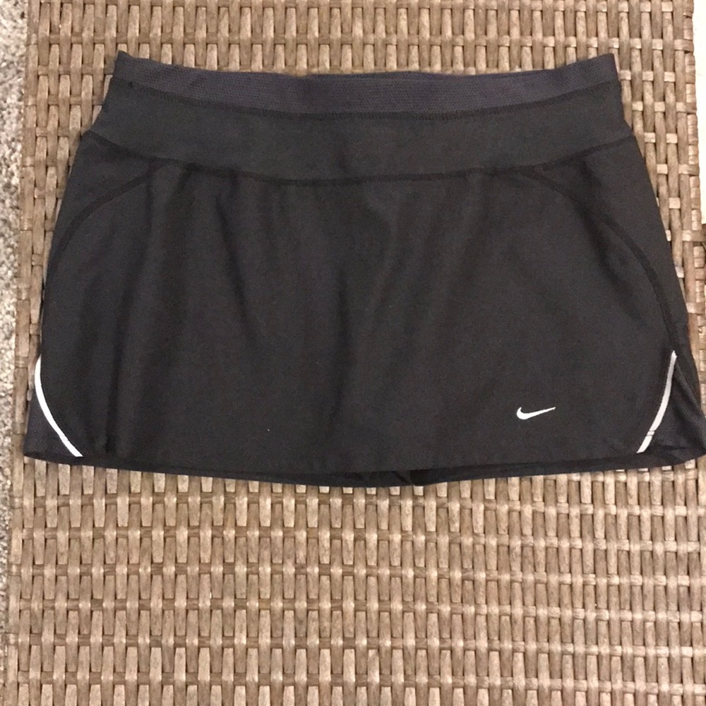 WORN ONCE! Nike FITDRY Skort